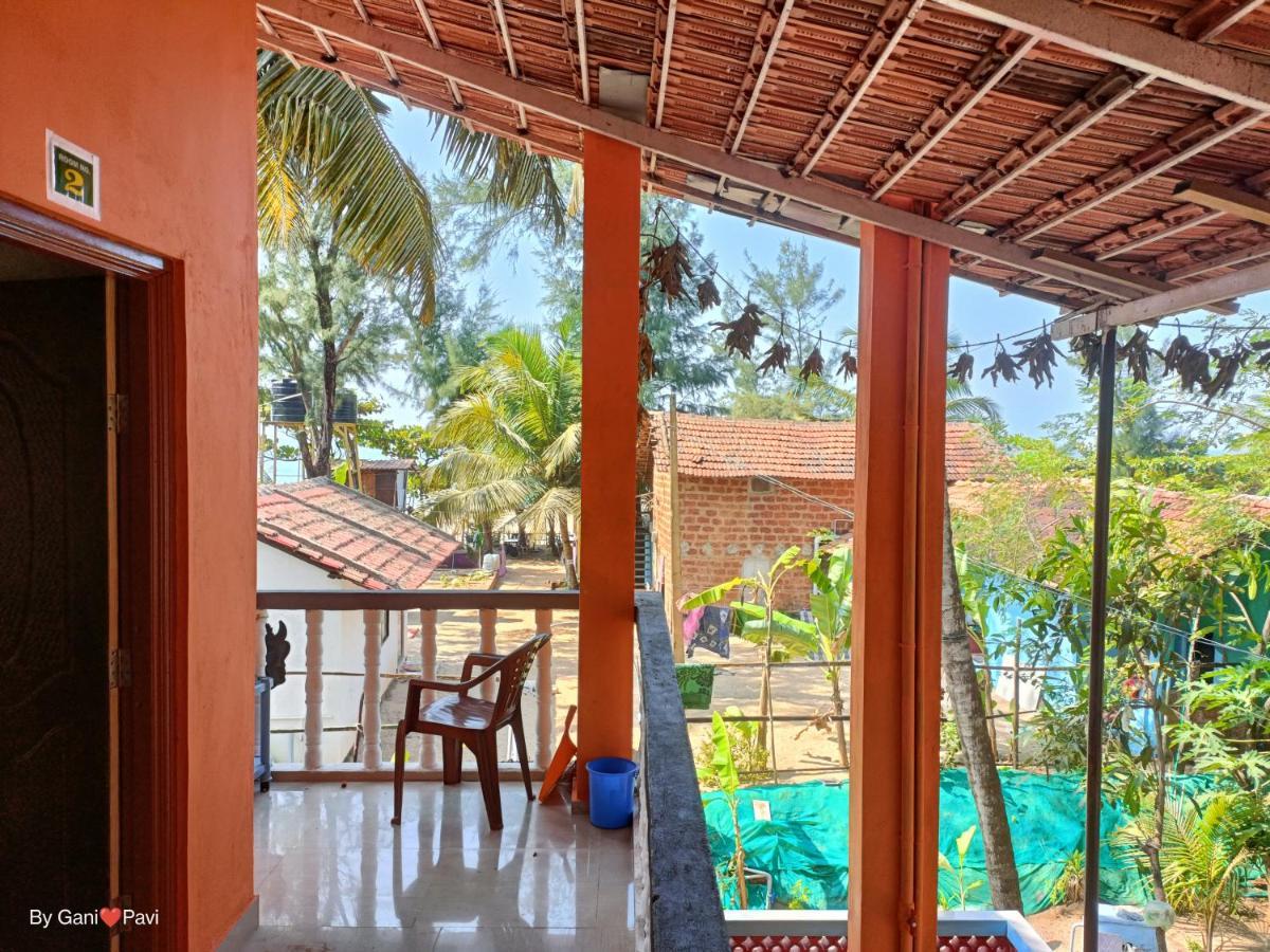 Hotel Golden Wings Cafe Gokarna  Esterno foto