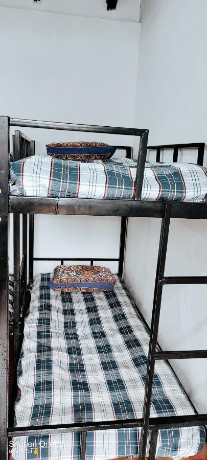 Hotel Golden Wings Cafe Gokarna  Esterno foto