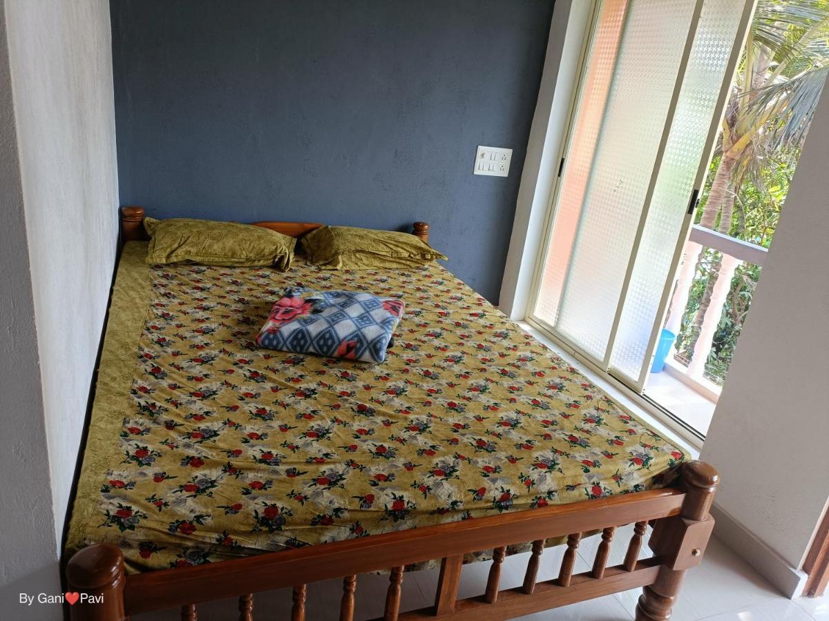 Hotel Golden Wings Cafe Gokarna  Esterno foto